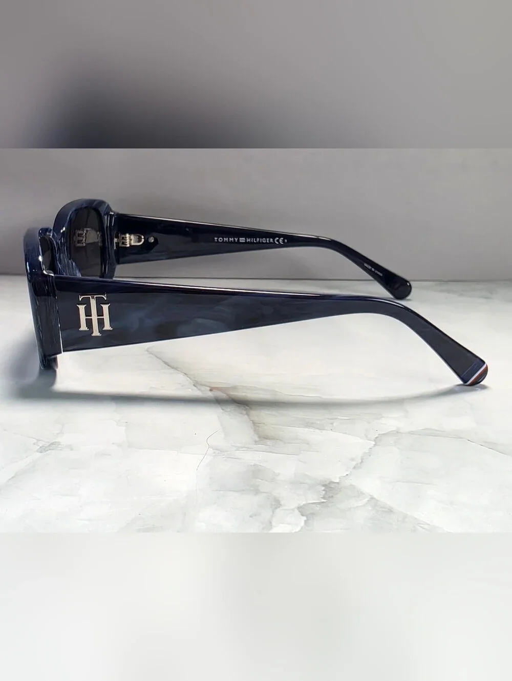 Tommy Hilfiger TH 1966/S Blue Rectangle Sunglasses w/ Case